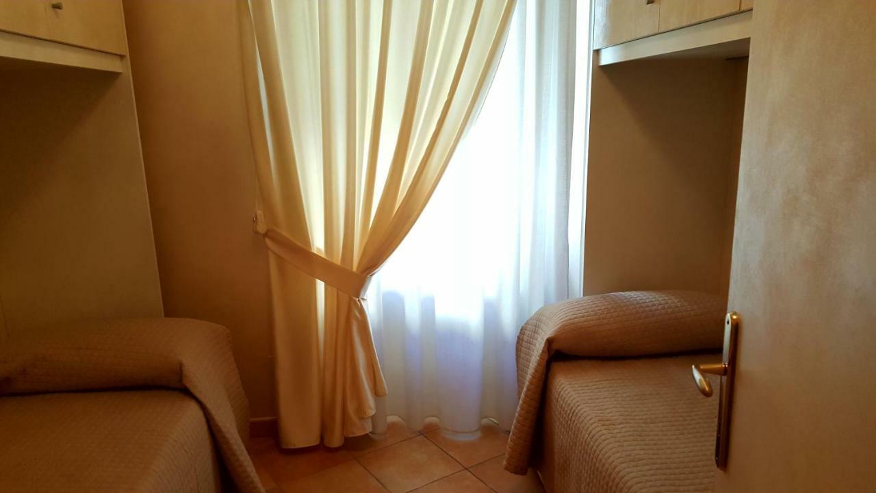 Ivana Sweet House Desenzano del Garda Buitenkant foto