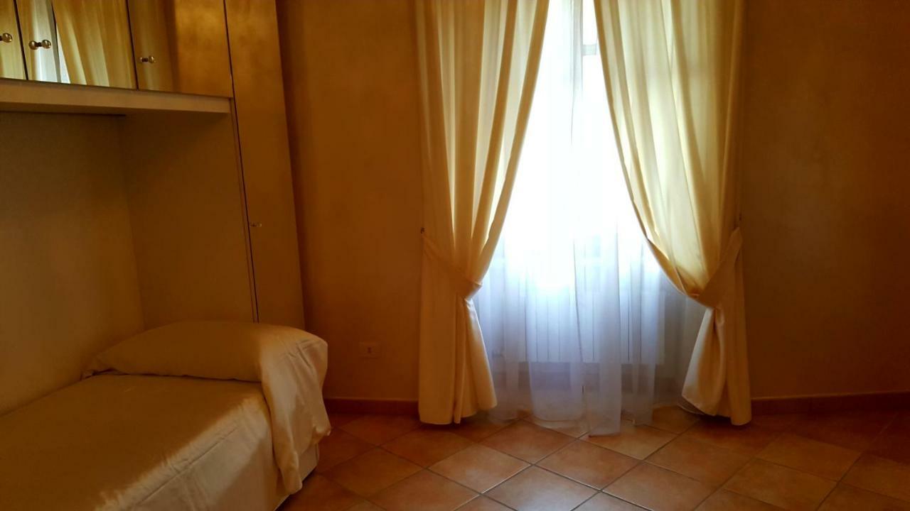 Ivana Sweet House Desenzano del Garda Buitenkant foto